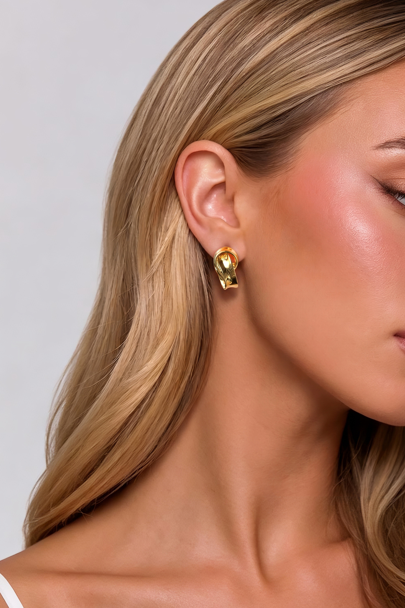 Ellie Earrings Gold