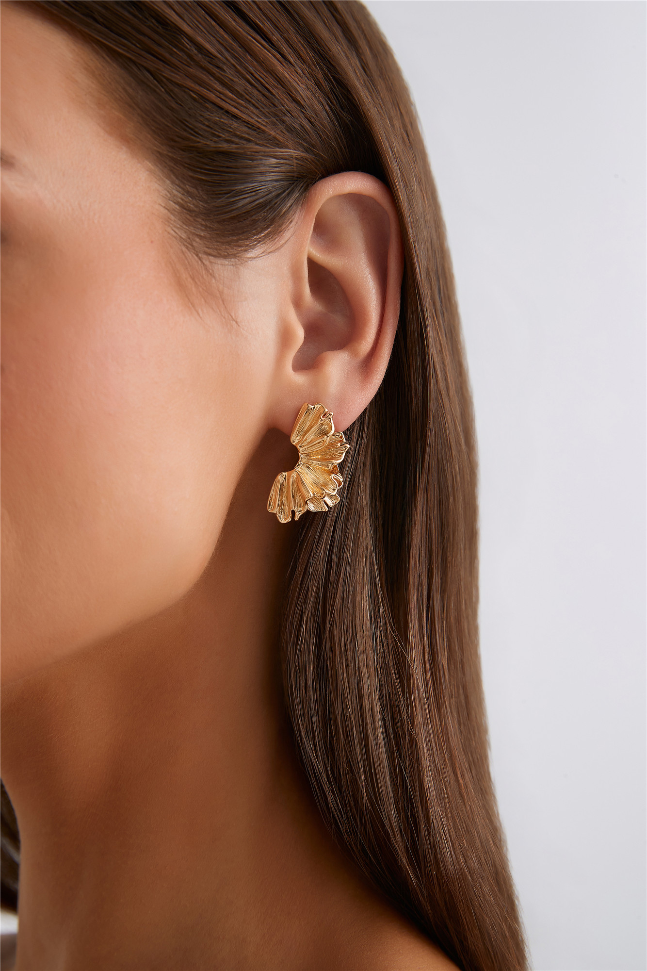 Luxe Vibe Earrings Gold
