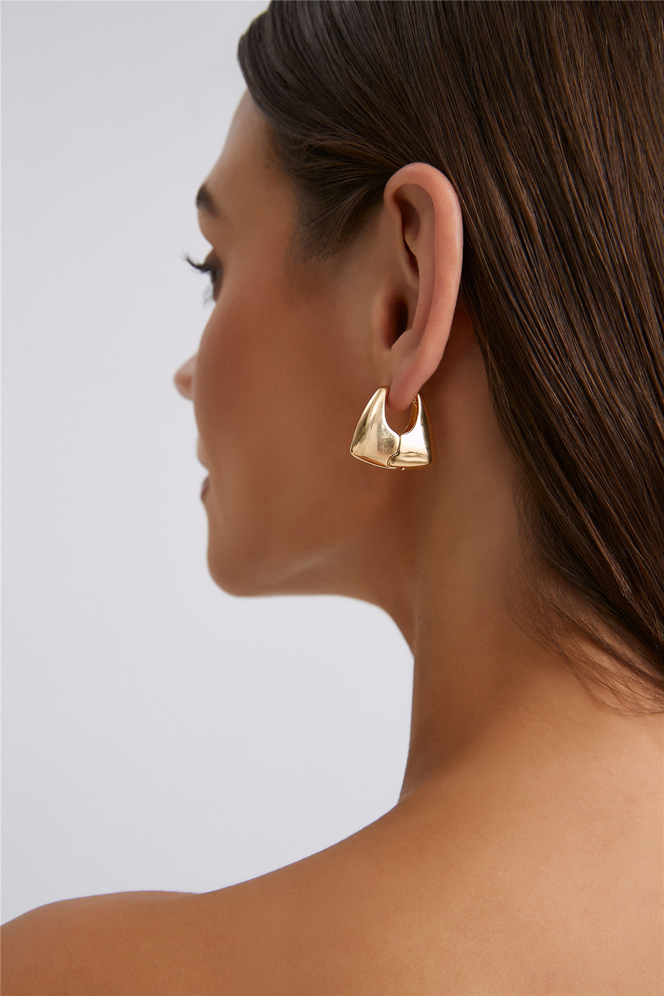 Simple Hot Girl Earrings Gold