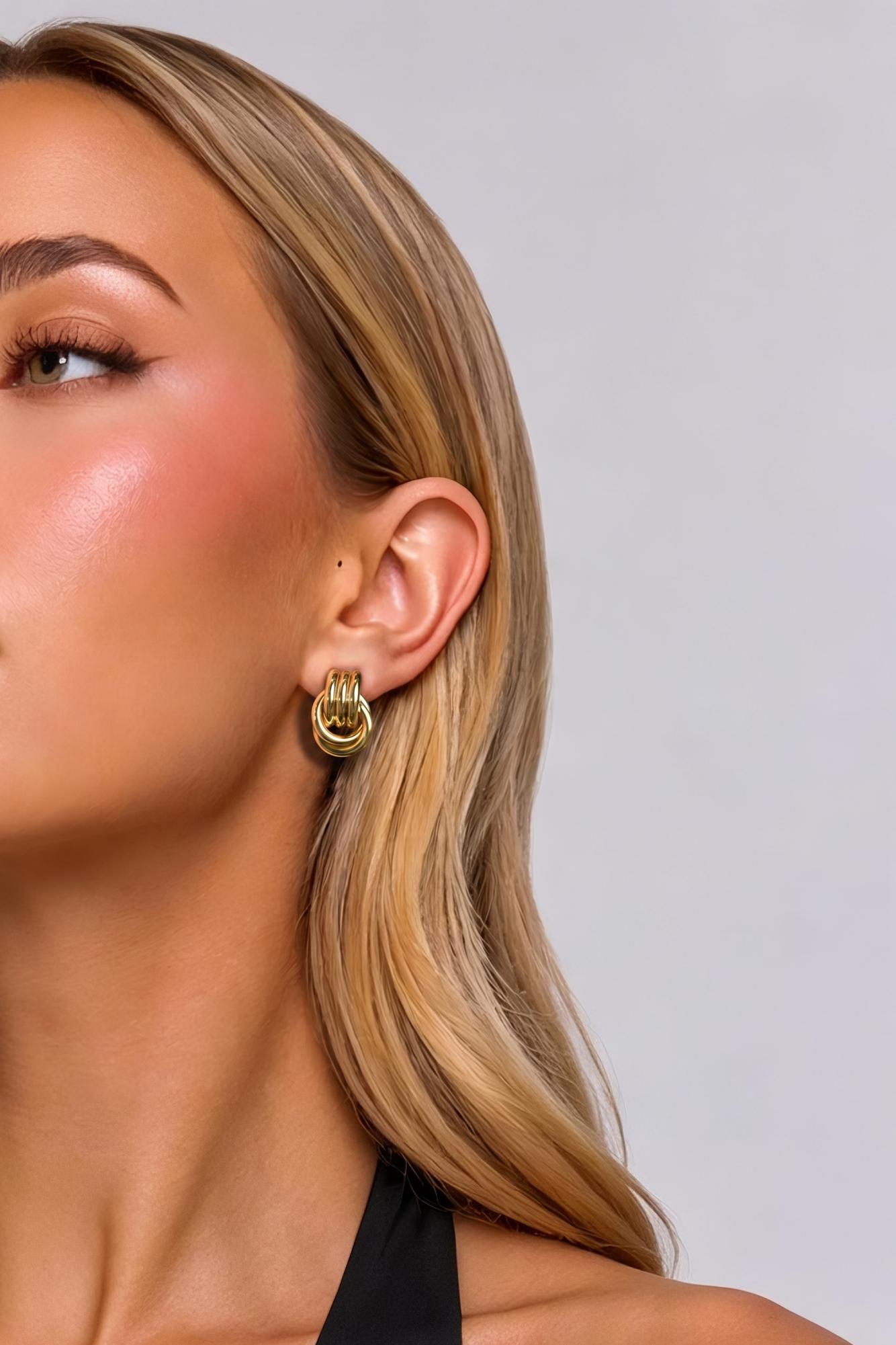 Coral Shine Earrings Gold