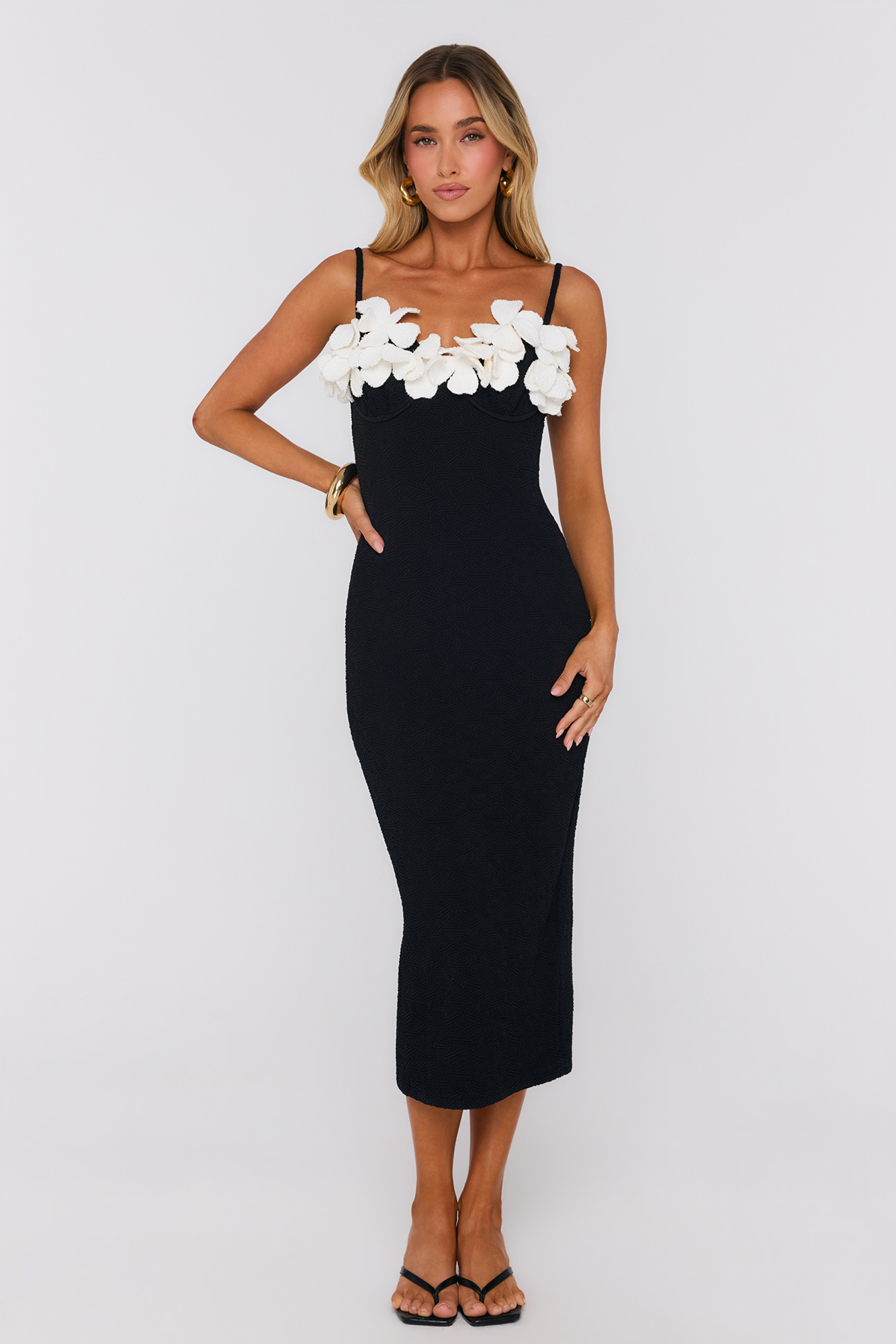 Floral Standout Midi Dress Black