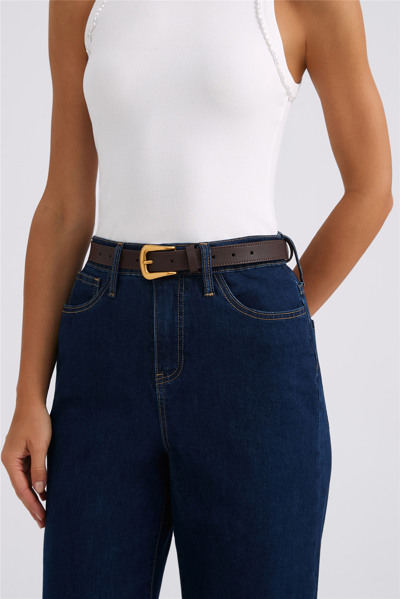 Sleek Silhouette Belt Brown