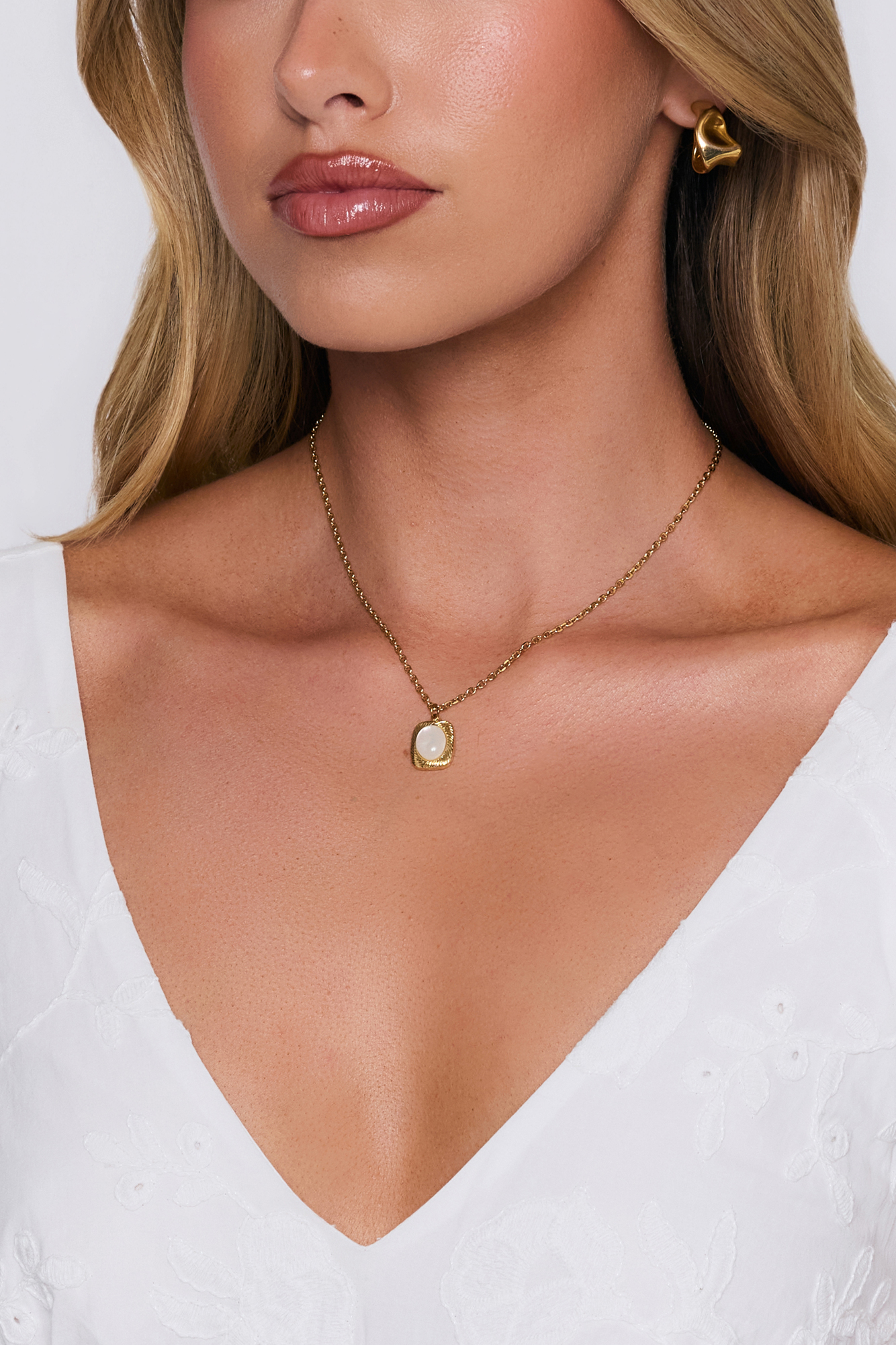 Fizzi Berry Necklace Gold