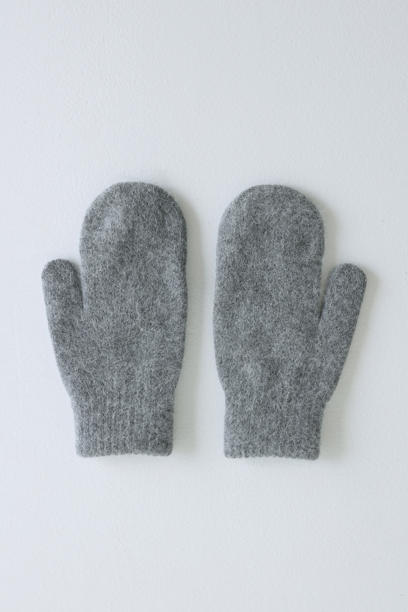 Winter Cozy Mittens Grey